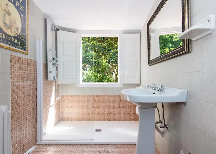 La Chicharra 펜션 산아드리안드코브레스