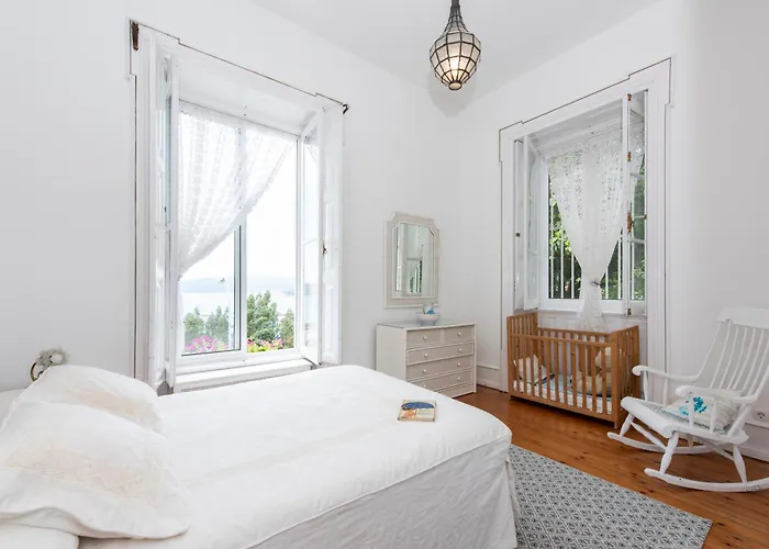 La Chicharra 펜션 산아드리안드코브레스